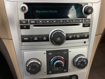 2011 Chevrolet Malibu LS - Photo 17 - Crest Hill, IL 60403