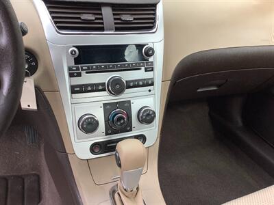 2011 Chevrolet Malibu LS - Photo 15 - Crest Hill, IL 60403