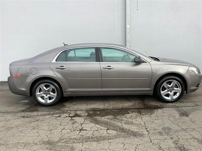 2011 Chevrolet Malibu LS - Photo 7 - Crest Hill, IL 60403