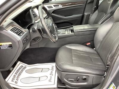 2016 Hyundai Genesis 3.8L   - Photo 13 - Crest Hill, IL 60403