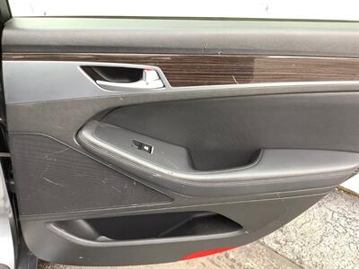 2016 Hyundai Genesis 3.8L   - Photo 27 - Crest Hill, IL 60403