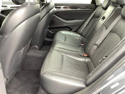 2016 Hyundai Genesis 3.8L   - Photo 26 - Crest Hill, IL 60403
