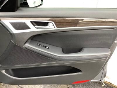 2016 Hyundai Genesis 3.8L   - Photo 29 - Crest Hill, IL 60403