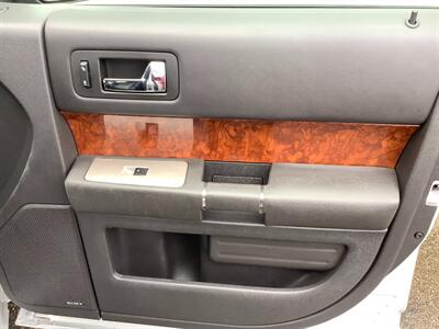 2010 Ford Flex Limited   - Photo 17 - Crest Hill, IL 60403