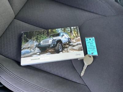 2017 Jeep Wrangler Sport   - Photo 29 - Crest Hill, IL 60403