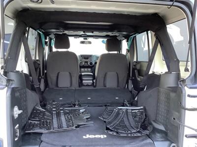 2017 Jeep Wrangler Sport   - Photo 34 - Crest Hill, IL 60403
