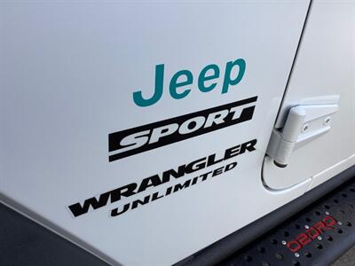2017 Jeep Wrangler Sport   - Photo 37 - Crest Hill, IL 60403