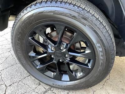 2017 Jeep Wrangler Sport   - Photo 41 - Crest Hill, IL 60403