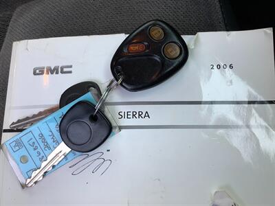 2006 GMC Sierra 1500 SL1   - Photo 29 - Crest Hill, IL 60403