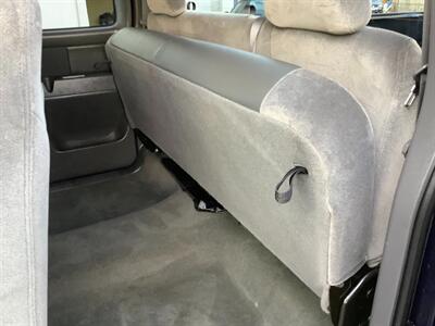 2006 GMC Sierra 1500 SL1   - Photo 22 - Crest Hill, IL 60403