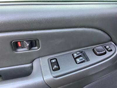 2006 GMC Sierra 1500 SL1   - Photo 11 - Crest Hill, IL 60403