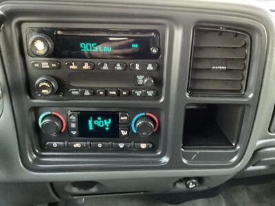 2006 GMC Sierra 1500 SL1   - Photo 17 - Crest Hill, IL 60403