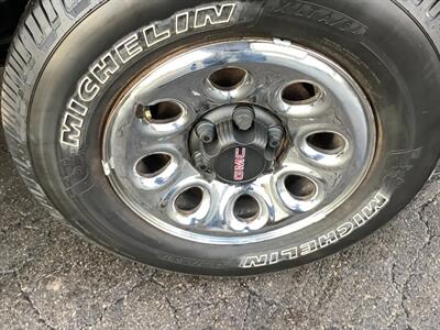 2006 GMC Sierra 1500 SL1   - Photo 36 - Crest Hill, IL 60403