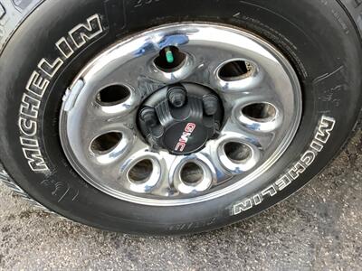 2006 GMC Sierra 1500 SL1   - Photo 35 - Crest Hill, IL 60403