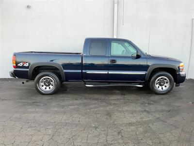 2006 GMC Sierra 1500 SL1   - Photo 7 - Crest Hill, IL 60403