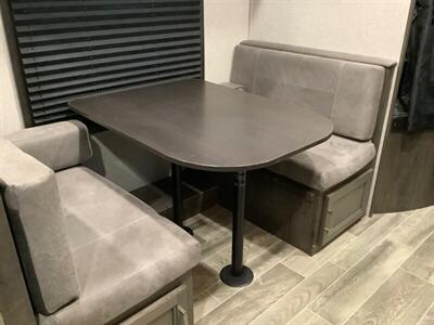 2021 Jayco Jay Flight SLX - Photo 24 - Crest Hill, IL 60403