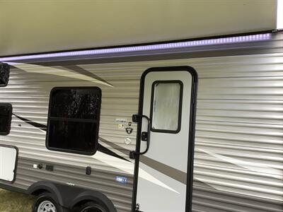 2021 Jayco Jay Flight SLX   - Photo 11 - Crest Hill, IL 60403