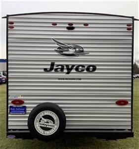 2021 Jayco Jay Flight SLX - Photo 10 - Crest Hill, IL 60403