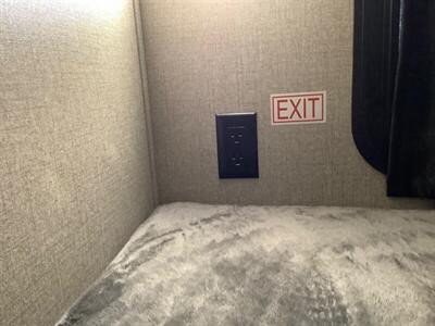 2021 Jayco Jay Flight SLX - Photo 40 - Crest Hill, IL 60403