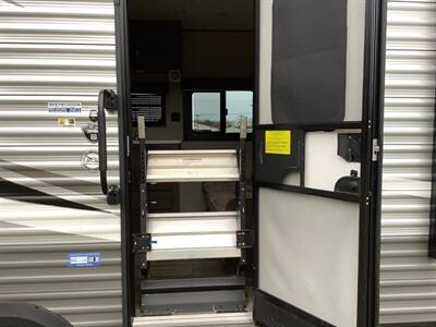 2021 Jayco Jay Flight SLX - Photo 19 - Crest Hill, IL 60403