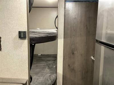 2021 Jayco Jay Flight SLX   - Photo 39 - Crest Hill, IL 60403