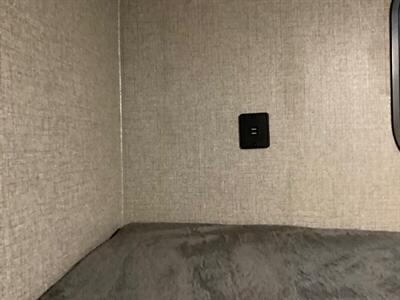 2021 Jayco Jay Flight SLX - Photo 32 - Crest Hill, IL 60403