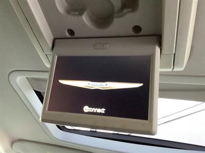 2016 Chrysler Town & Country Touring-L   - Photo 58 - Crest Hill, IL 60403