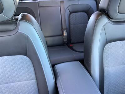 2021 Chevrolet Colorado Z71   - Photo 38 - Crest Hill, IL 60403