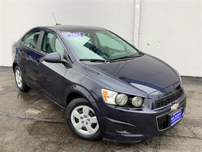 2015 Chevrolet Sonic LS Auto - Photo 8 - Crest Hill, IL 60403