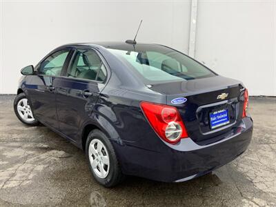 2015 Chevrolet Sonic LS Auto - Photo 4 - Crest Hill, IL 60403
