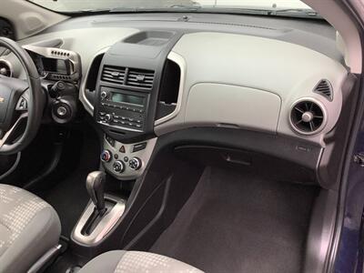 2015 Chevrolet Sonic LS Auto - Photo 29 - Crest Hill, IL 60403