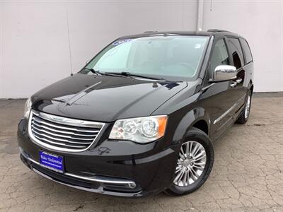 2015 Chrysler Town and Country Touring-L   - Photo 2 - Crest Hill, IL 60403