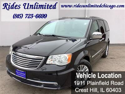 2015 Chrysler Town and Country Touring-L   - Photo 1 - Crest Hill, IL 60403