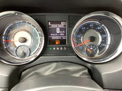 2015 Chrysler Town and Country Touring-L   - Photo 25 - Crest Hill, IL 60403