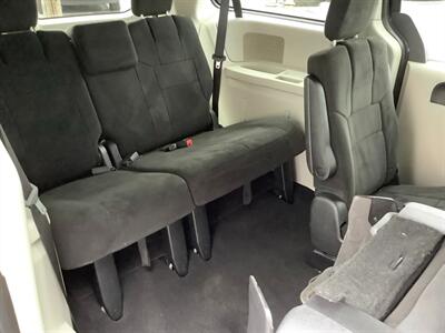 2012 Dodge Grand Caravan SXT - Photo 32 - Crest Hill, IL 60403