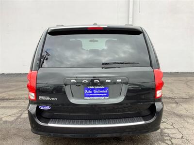 2012 Dodge Grand Caravan SXT - Photo 5 - Crest Hill, IL 60403