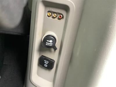 2012 Dodge Grand Caravan SXT - Photo 28 - Crest Hill, IL 60403