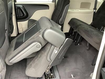 2012 Dodge Grand Caravan SXT - Photo 27 - Crest Hill, IL 60403