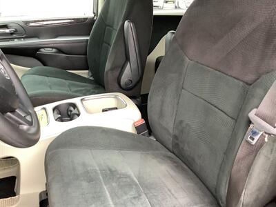 2012 Dodge Grand Caravan SXT - Photo 21 - Crest Hill, IL 60403