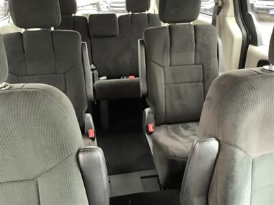 2012 Dodge Grand Caravan SXT - Photo 40 - Crest Hill, IL 60403
