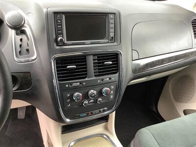 2012 Dodge Grand Caravan SXT - Photo 15 - Crest Hill, IL 60403