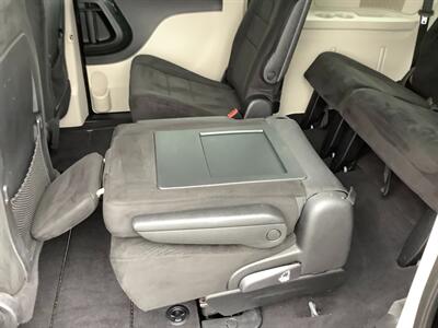 2012 Dodge Grand Caravan SXT - Photo 26 - Crest Hill, IL 60403