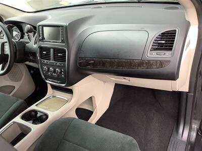 2012 Dodge Grand Caravan SXT - Photo 38 - Crest Hill, IL 60403