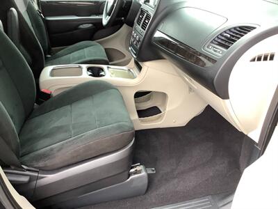2012 Dodge Grand Caravan SXT - Photo 36 - Crest Hill, IL 60403