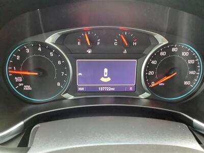 2020 Chevrolet Equinox LT   - Photo 11 - Crest Hill, IL 60403