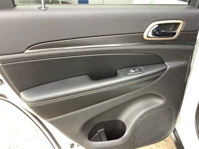 2015 Jeep Grand Cherokee Limited   - Photo 28 - Crest Hill, IL 60403