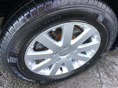 2014 Chrysler Town and Country Touring   - Photo 38 - Crest Hill, IL 60403