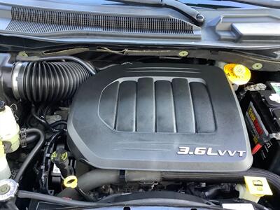 2014 Chrysler Town and Country Touring   - Photo 44 - Crest Hill, IL 60403