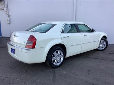 2005 Chrysler 300C   - Photo 7 - Crest Hill, IL 60403