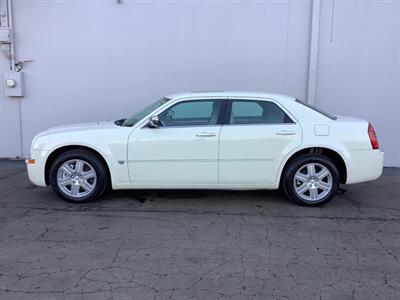 2005 Chrysler 300C   - Photo 3 - Crest Hill, IL 60403